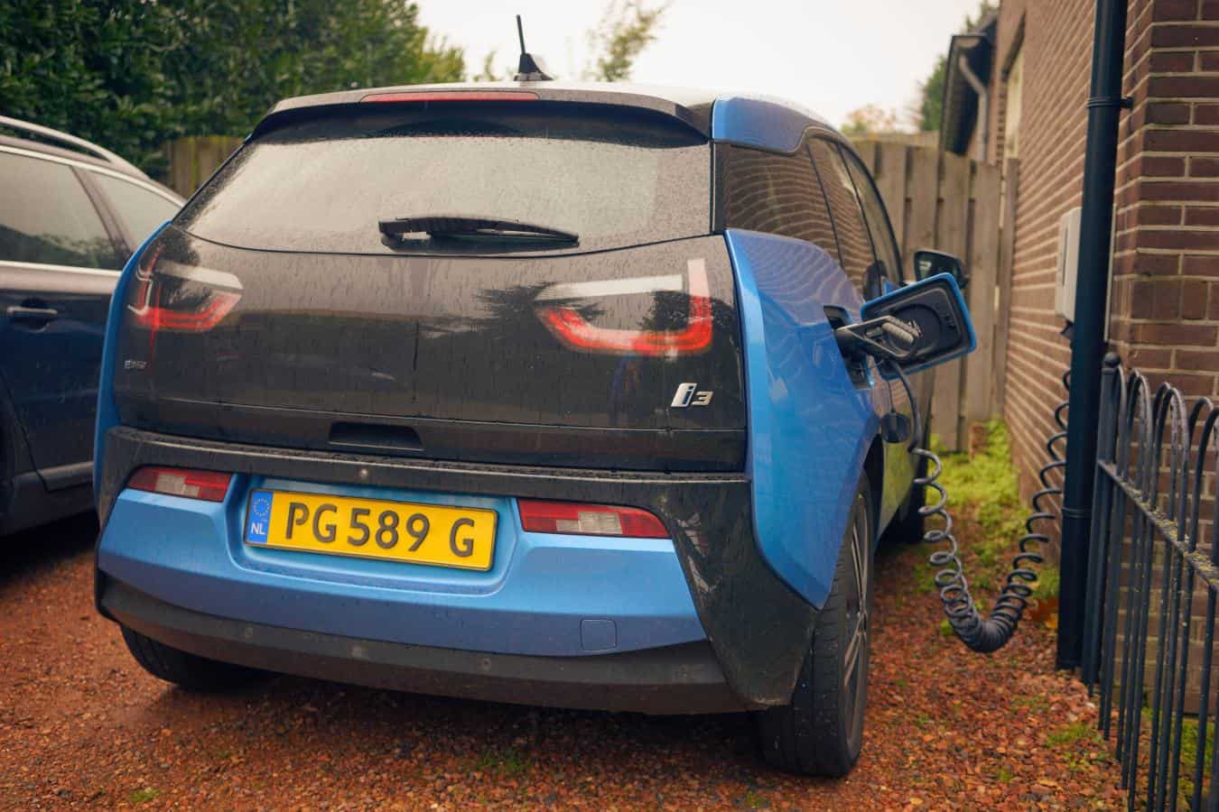 BMW i3 carro eléctrico